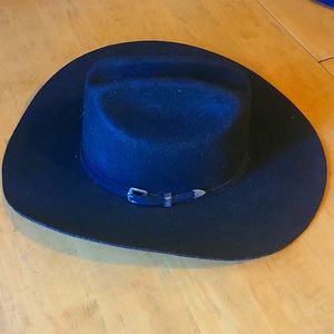 Black felt cowboy or cowgirl hat
